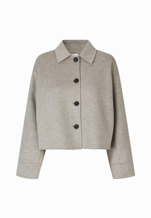 Korte jas in lichtgrijze wolmix met een puntige kraag, vier zwarte knopen en brede mouwen voor een relaxte pasvorm.