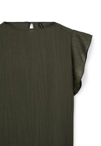 Top verde oliva con un tessuto testurizzato e stropicciato. Presenta un collo rotondo e maniche corte, leggermente svasate. Dettaglio a chiave sul retro.