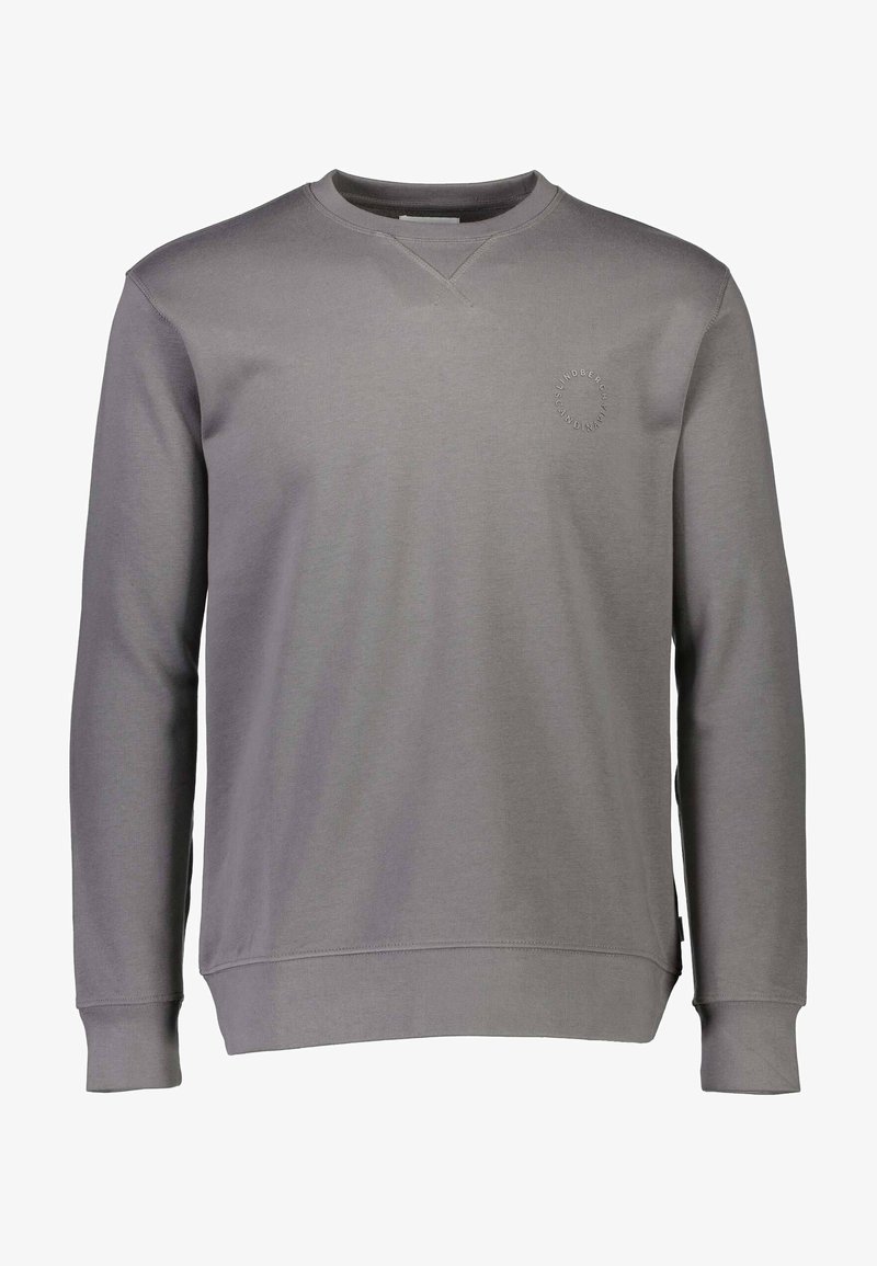Sudadera gris con mangas largas, cuello redondo y detalle sutil de logo en el pecho. Fabricada con una mezcla de algodón suave y puños acanalados.