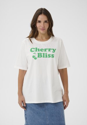 Hvid bomuld t-shirt med korte ærmer og rund halsudskæring, med grøn "Cherry Bliss" grafiktekst og kirsebærillustration.