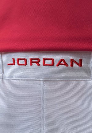 Jordan, M J BRK CAT SCRATCH SHORT - Pantaloni sportivi - white/black/university red