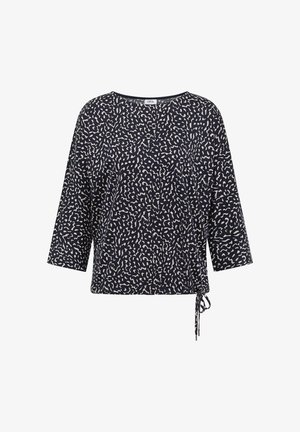 Námořnická halenka s abstraktním světle barevným vzorem, kulatým výstřihem, 3/4 rukávy a bočním zavazováním pro úpravu. Měkká, lehká látka.