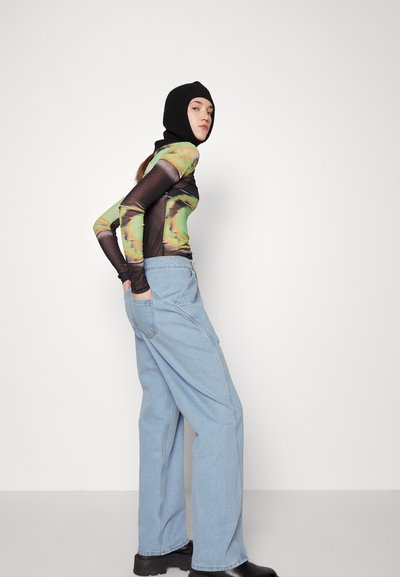 Henrik Vibskov PANTS - Straight leg jeans - light indigo denim