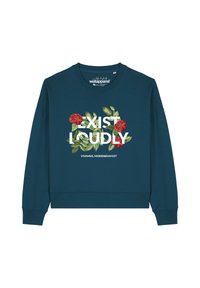 Tweekleurig sweatshirt met een ronde hals en lange mouwen. Heeft bloemmotieven met rode rozen en witte teksten: "EXIST LOUDLY" en "VIVAMUS, MORIENDUM EST."