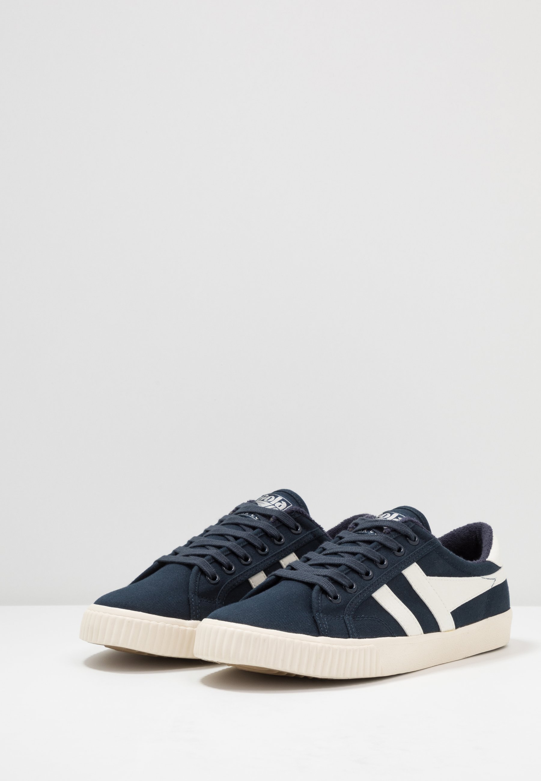 Gola TENNIS MARK COX VEGAN Joggesko navyoffwhite Gola GRAND SLAM Joggesko off whitered Zalando.no
