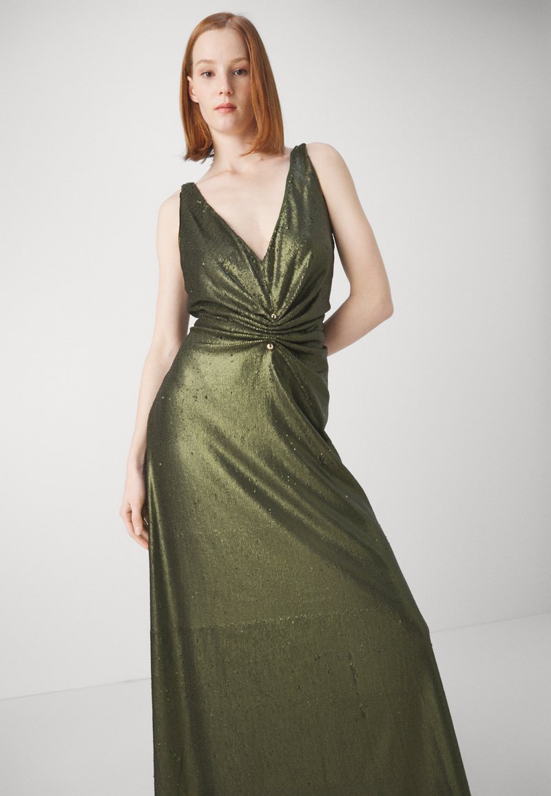 Halston CASSANDRA GOWN IN SEQUIN - Occasion wear - seaweed/green - Zalando.co.uk Halston CASSANDRA GOWN IN SEQUIN - Occasion wear - seaweed/green - Zalando.co.uk