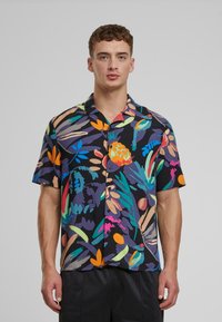 Urban Classics RESORT - Button down-skjorte - blackfruity