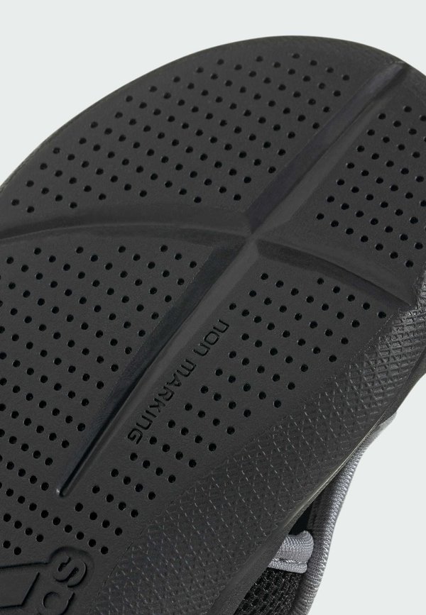 ALTAVENTURE 3.0  - Slip-ons3