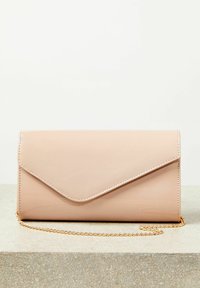 Lipsy ASYMMETRIC FOLDOVER CHAIN-REGULAR FIT - Kuvertväska - beige