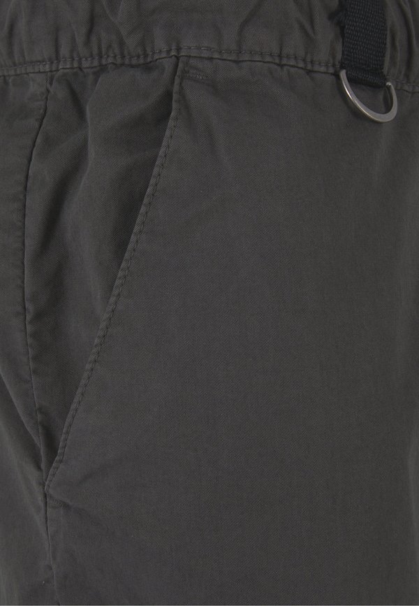 DOUBLE POCKET  - Shorts - magnet2