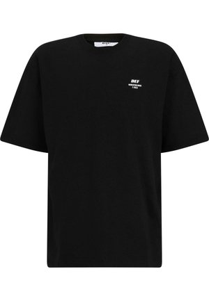 Sort bomulds T-shirt med afslappet pasform. Har korte ærmer og et hvidt trykt logo på venstre bryst, minimalistisk design.