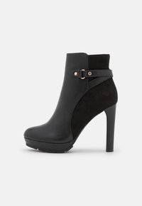 Anna Field Korolliset nilkkurit - black
