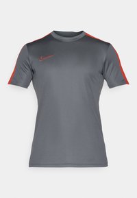 - Koszulka sportowa