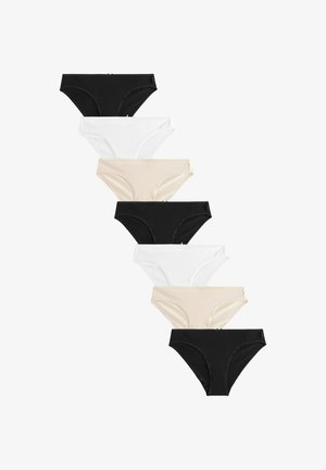 Set de șapte chiloți pentru femei în culorile negru, alb și bej. Fiecare are un design simplu, realizat dintr-un material moale și are o talie elastică subțire.