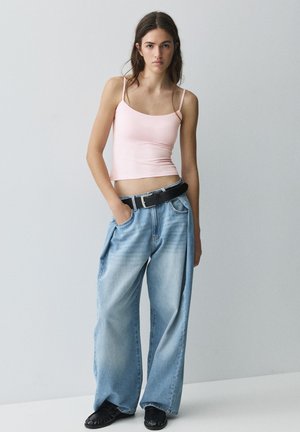PULL&BEAR, ADJUSTABLE THIN STRAP TOP - Débardeur - pink