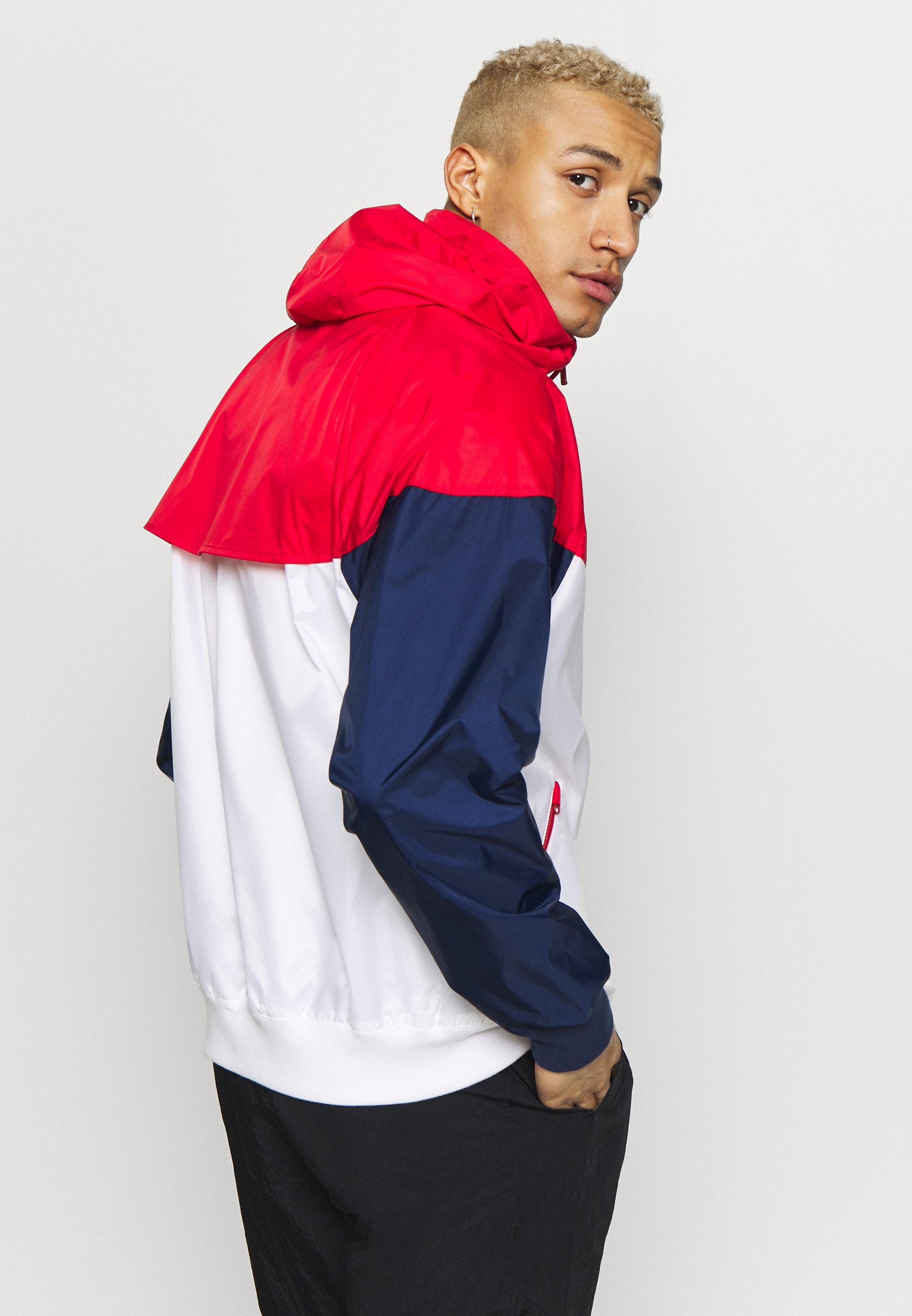 Nike Sportswear Windbreaker whiteuniversity redmidnight Nike Sportswear Leichte Jacke university redsummit white