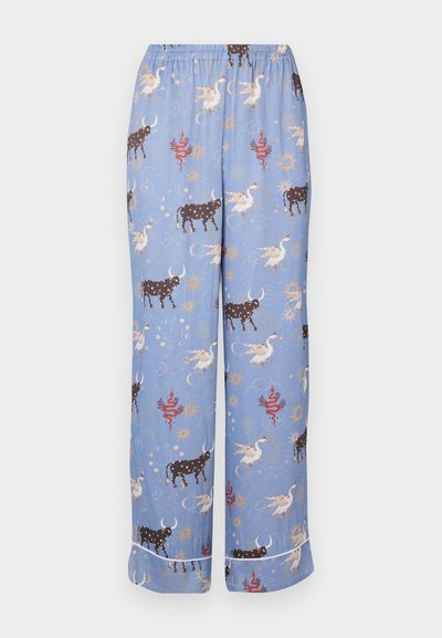 Pantaloni de pijama albaștri cu un model fantezist ce include vaci, creaturi mitologice și elemente celeste; talie elastică și picioare late.