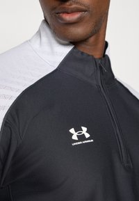Under Armour CHALLENGER PRO - Top dugih rukava - black/white