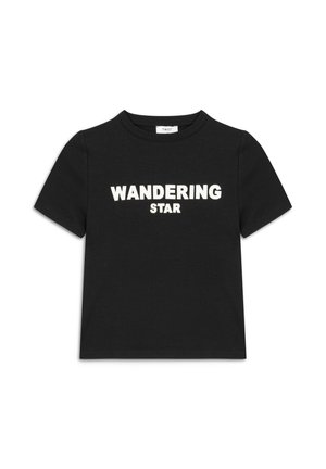 T-shirt in cotone nero con maniche corte, caratterizzato dal testo "WANDERING STAR" in lettere bianche in grassetto sul davanti. Collo giroclassico.