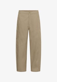 Nevybráno, silver mink