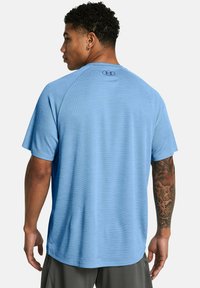 Under Armour SHORT-SLEEVES UA TECH TEXTURED SS - Lihtne T-särk - horizon blue