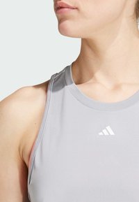adidas Performance DESIGNED FOR - Top - glory grey