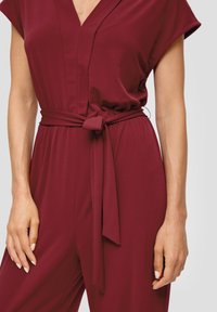 s.Oliver BLACK LABEL Jumpsuit - bordeaux