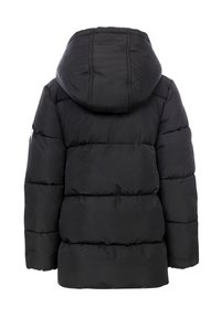 Zwarte pufferjack met capuchon, gestikte ontwerpen, korte lengte en elastische manchetten. Minimalistische stijl zonder zichtbare logo's of versieringen.