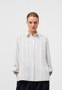 ADOLFO DOMINGUEZ STRIPED - Camicia - blue stripe