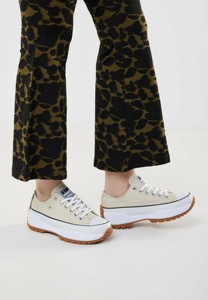 Zapatillas De Deporte Para Mujer British Knights Kaya Low Fly