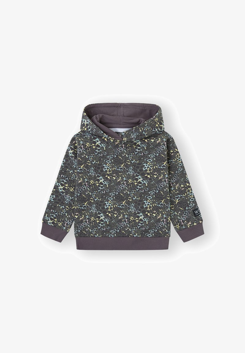 Sudadera con capucha para niños con un estampado abstracto de leopardo multicolor, puños y dobladillo acanalados, sobre un fondo blanco.