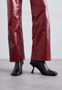 TEO - Classic ankle boots - black