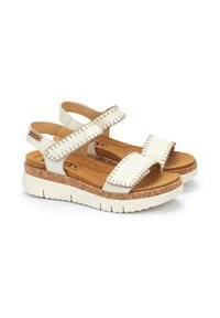 Pikolinos PALMA - Sandalias de cuña - white