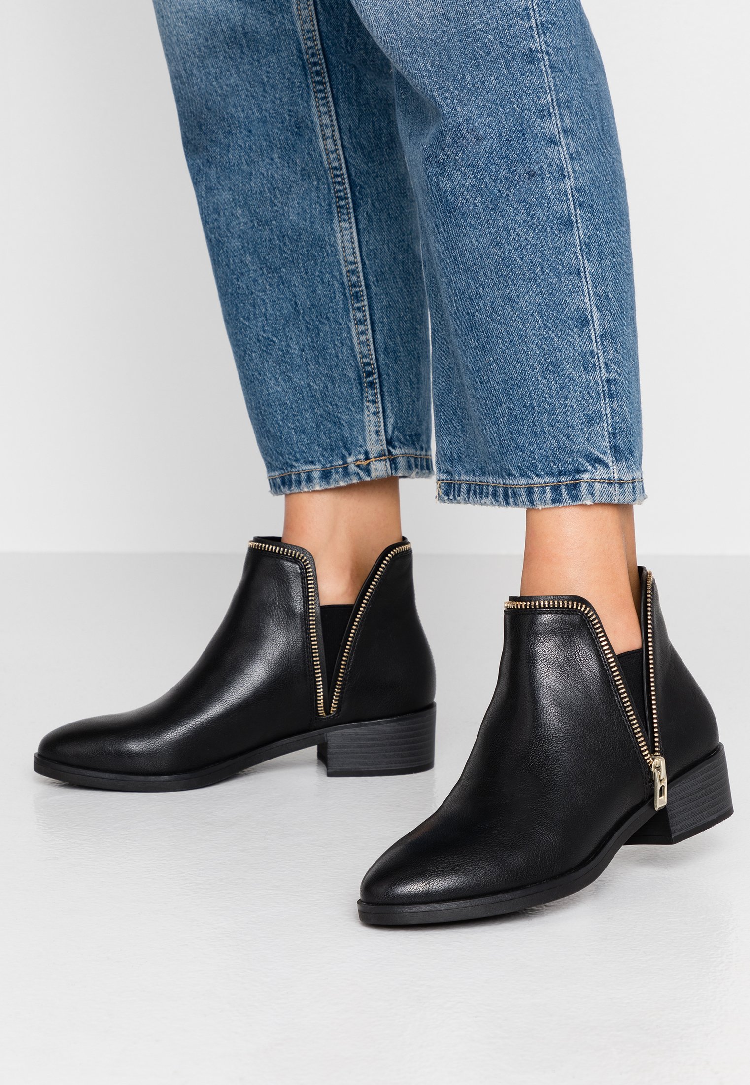 call it spring umigon booties