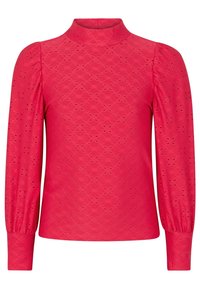 Blusa roja de manga larga con cuello alto, que presenta un patrón texturizado y mangas abullonadas, hecha de una tela ligera.
