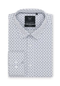 Koszula slim fit w białym materiale z powtarzającym się niebieskim wzorem kwiatowym. Posiada kołnierz button-down oraz kieszeń na lewej piersi.