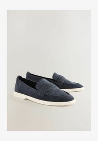 Unselected, new navy