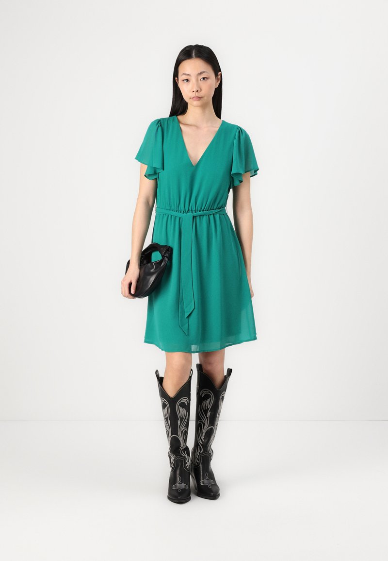 sachin and babi light blue dress Floerns Women's Western Tank Dress Sleeveless Lace Layered Hem Cowboy Music  Festival Mini Dresses Without Belt, Apricot, XX-Small : Amazon.ca:  Clothing, Shoes & Accessories