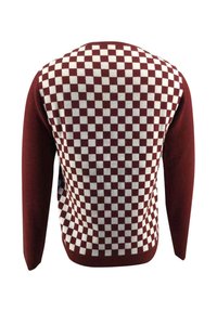 Burgunderfarbener Pullover mit einem cremefarbenen karierten Muster auf der Rückseite, mit langen Ärmeln und taillierter Passform. Weiche, gestrickte Textur.