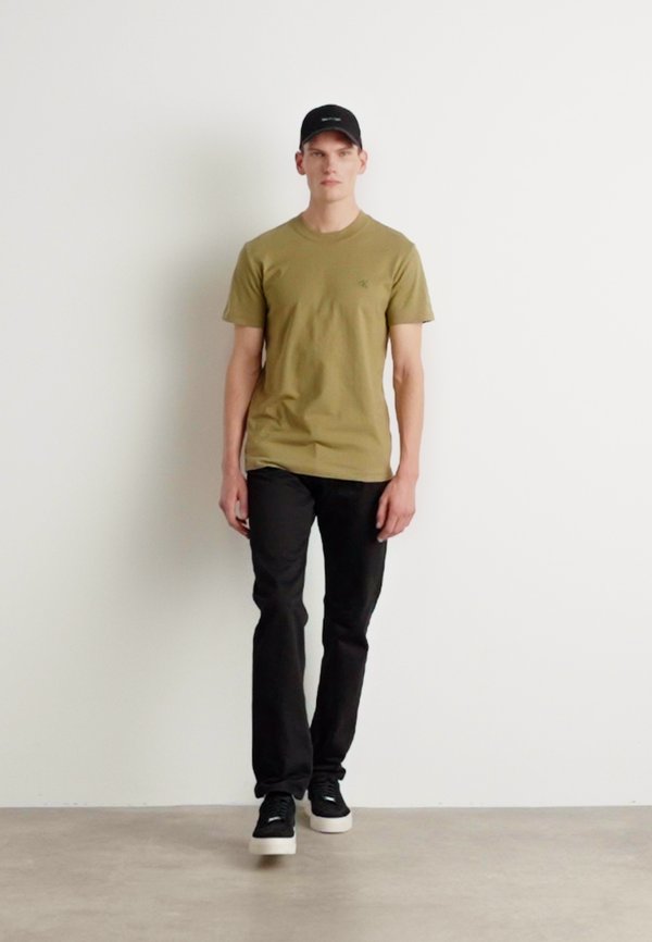 HEAVY REGULAR  - Basic T-shirt - gothic olive3