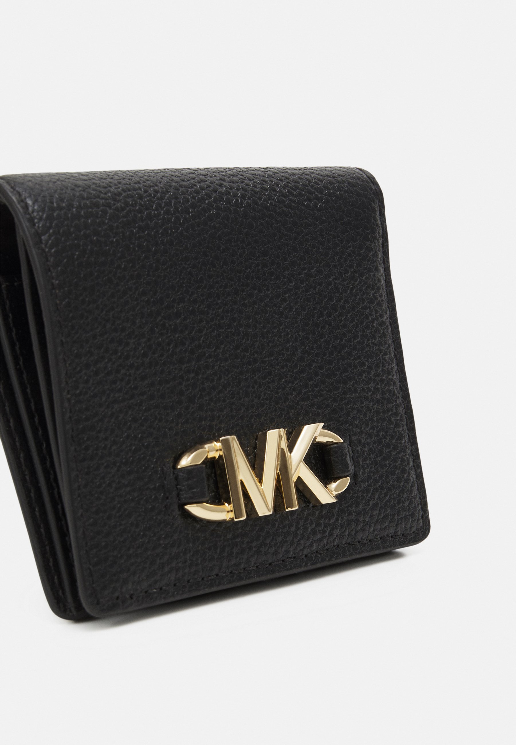 michael kors izzy wallet