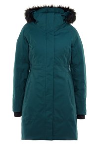 Abrigo de invierno color azul verdoso hasta la rodilla con capucha adornada con piel sintética negra, cremallera frontal con solapa antiviento y bolsillos laterales.