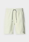 PLAY SHORTS - Спортни шорти - light green