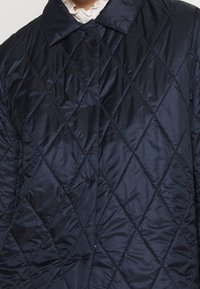 WEEKEND MaxMara Overgangsjakke - blue