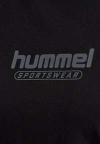 Hummel HMLBOOSTER  - T-shirt z nadrukiem