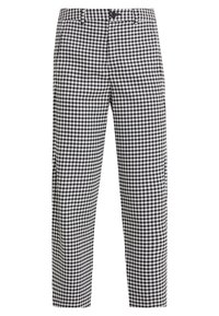 Pantaloni a gamba dritta a scacchi bianco e nero con chiusura a bottone e zip, frontale piatto e tasche laterali su sfondo bianco.