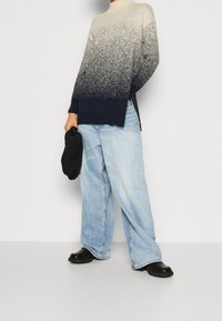 Marks & Spencer Sweter