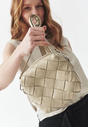 TATUUM EDDA - Geantă crossbody - light beige