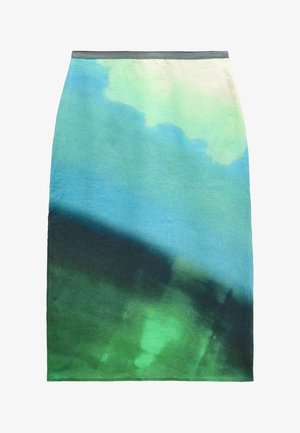 Prosta ołówkowa spódnica z abstrakcyjnym wzorem w odcieniach niebieskiego, zielonego i czarnego, z ciemnym pasem w talii.
