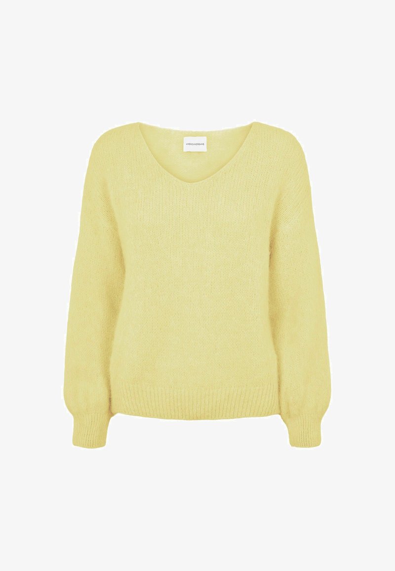 Pull jaune clair à manches longues, col en V, à texture douce et duveteuse et finitions en bord-côte aux poignets et à la taille, présenté sur fond blanc uni.